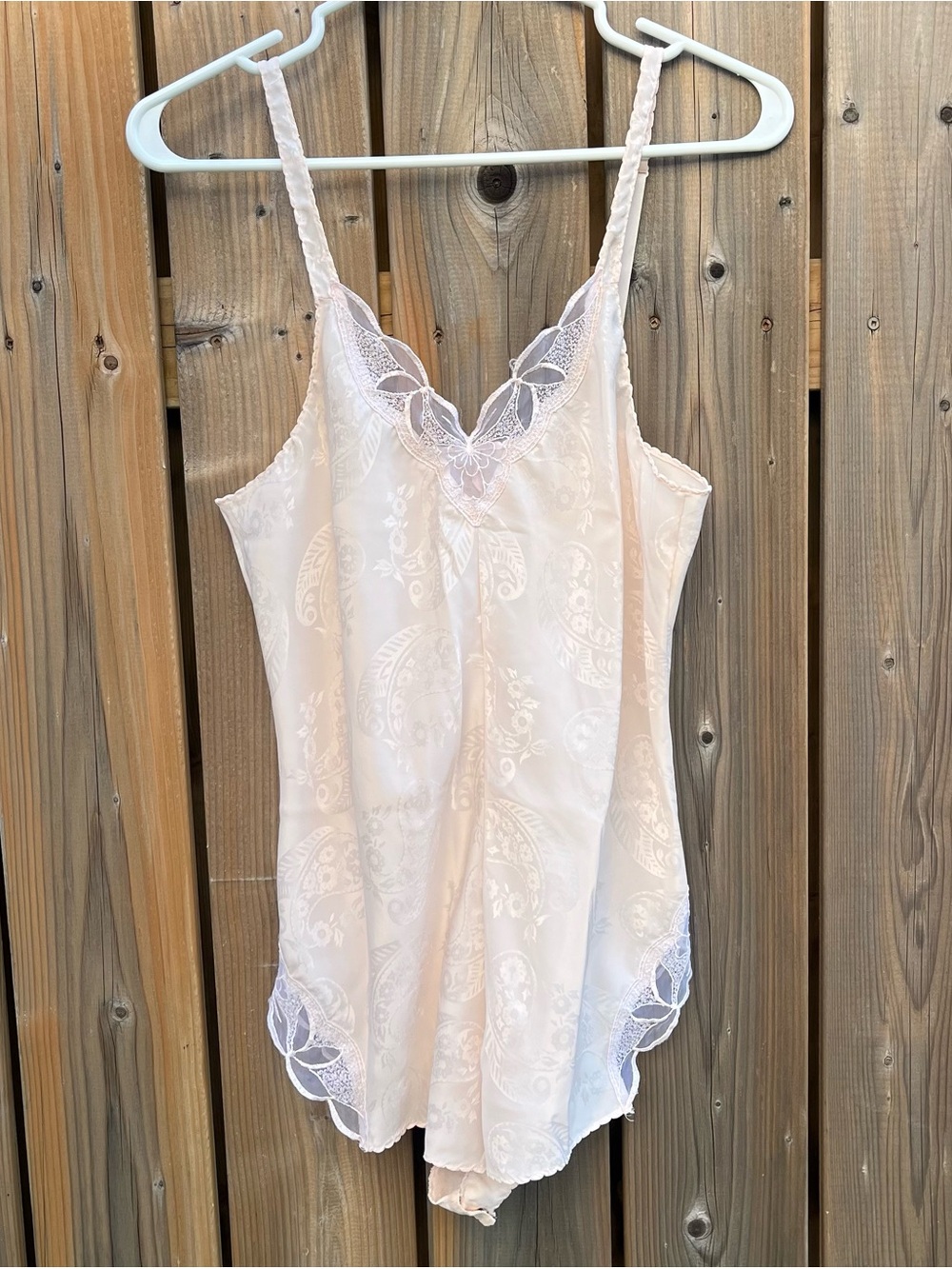 💕 vintage light pink satin romper